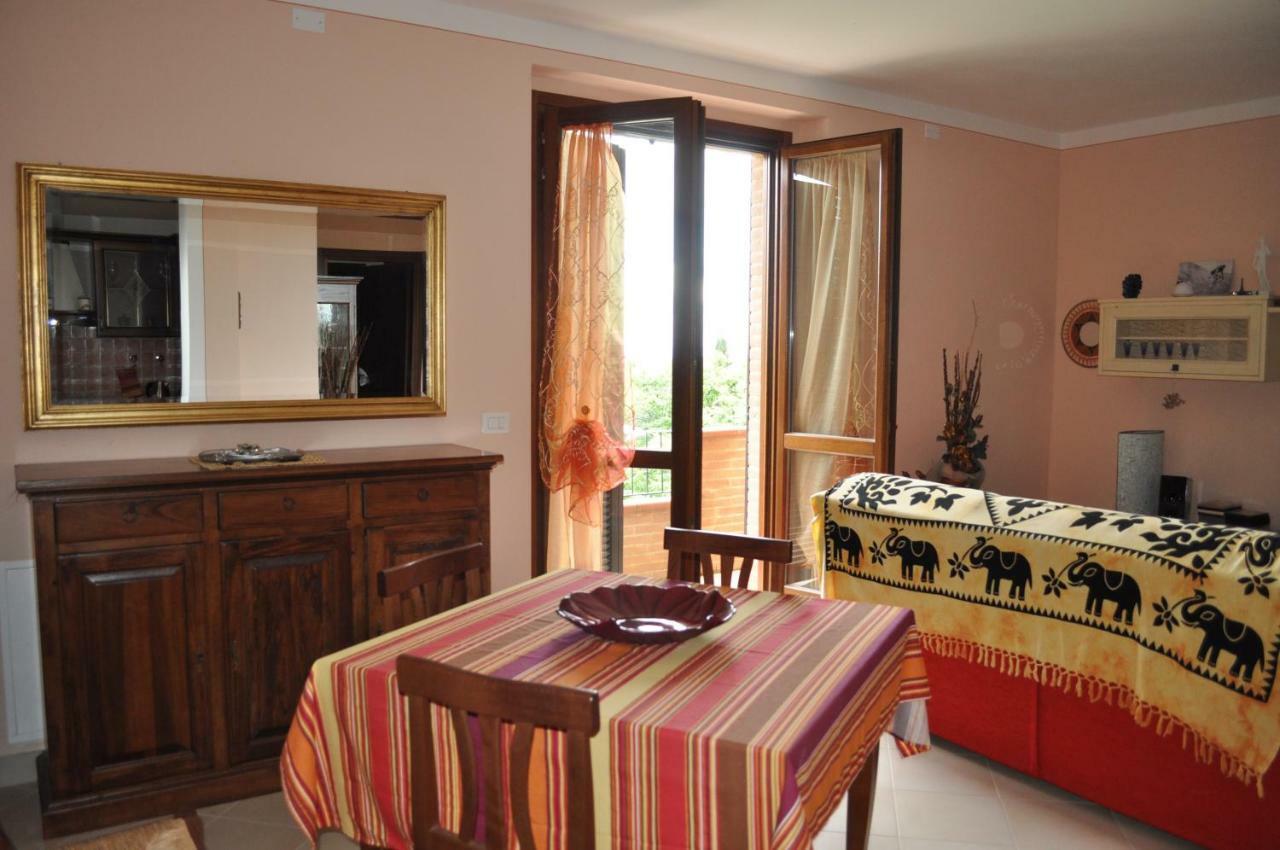Hotel La Terrazza Da Barbara à Torrita di Siena Extérieur photo